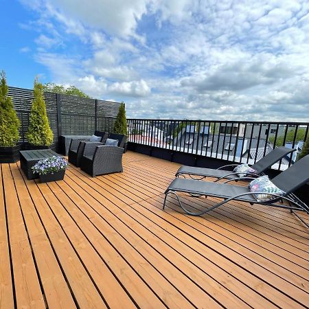 City Terrace Apartment Avangard - Large Private Roof Terrace Tallinn Kültér fotó